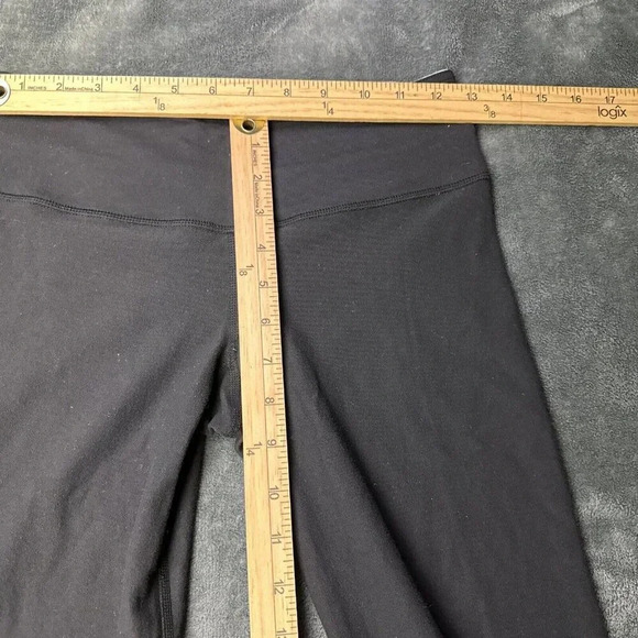 Lululemon Reversible Groove Crop Pant Black size 4 - Picture 4 of 12